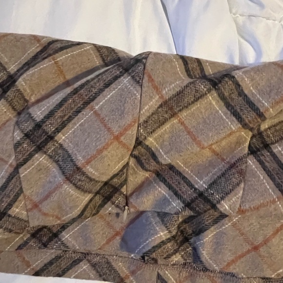 Plaid skirt - Picture 4 of 4